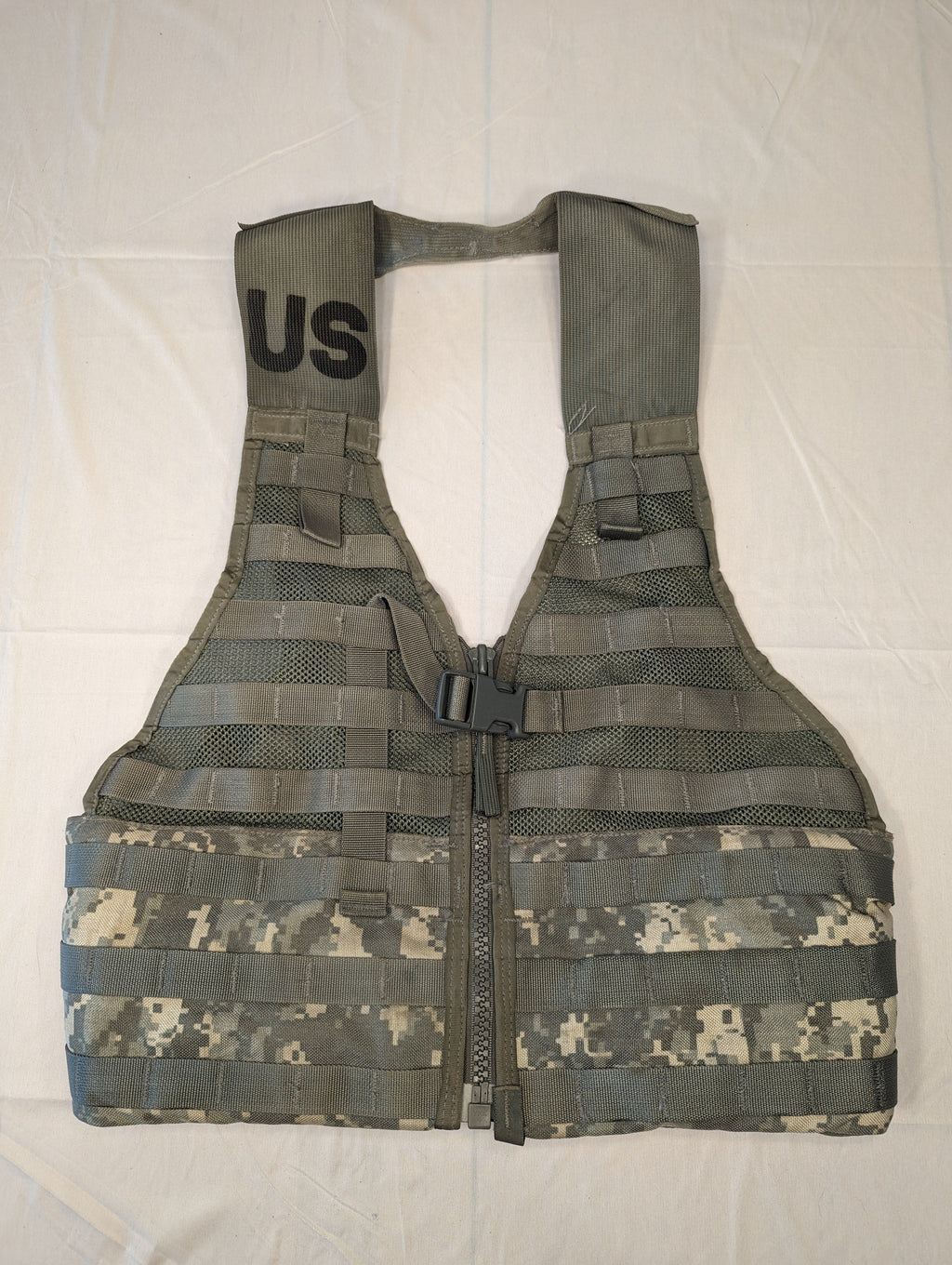 Fighting Load Carrier - ACU